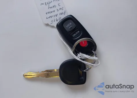 2008 Mazda Mazda3 I z USA, uszkodzony, nr VIN JM1BK32F981795111